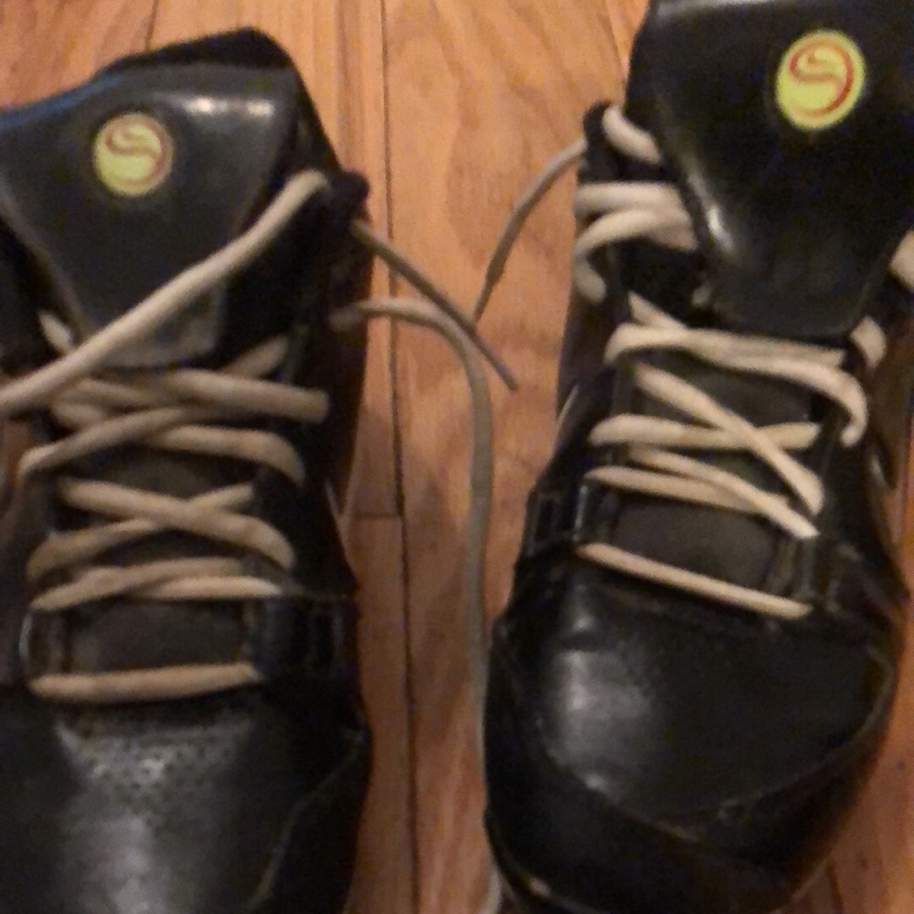 Nike softball cleats